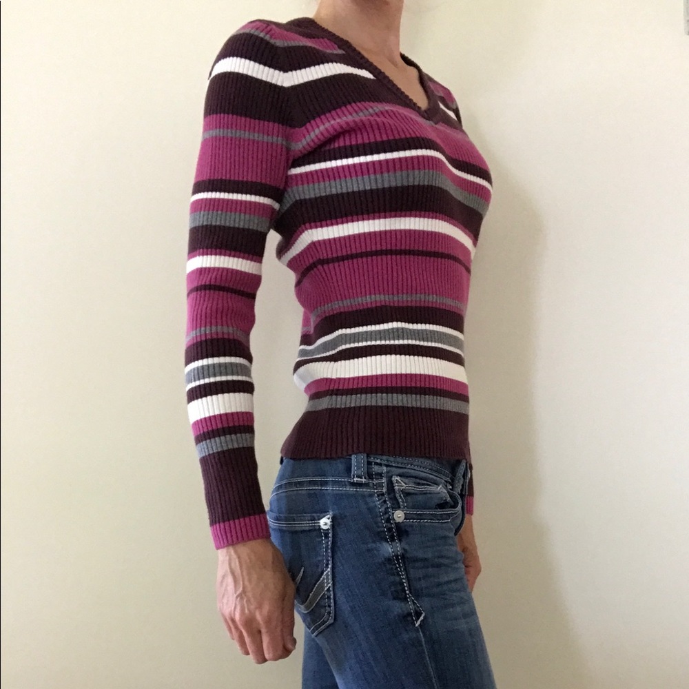 LIKE NEW St. John’s Bay Classic Sweater